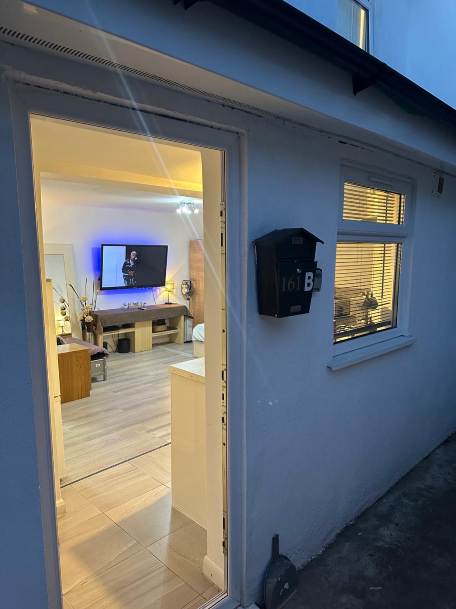 Stylish Studio Flat - Watford Junction - Harry Potter Exterior foto